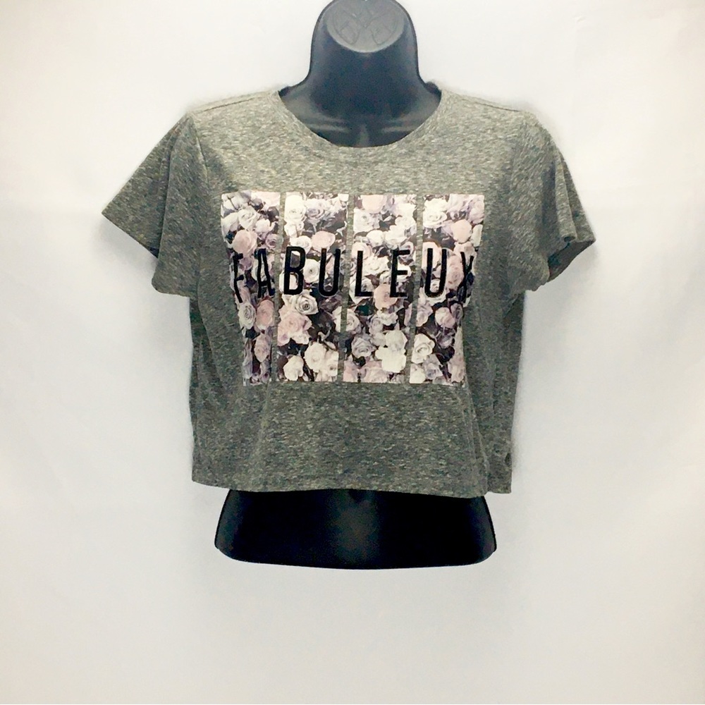 FOREVER 21 Gray Cropped Tee